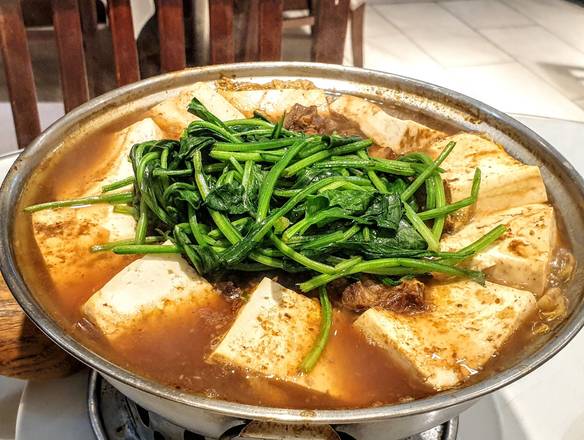 Lamb, Bean Curd, and Vegetable in Hot Pot **FROZEN** (冷凍羊肉爐)